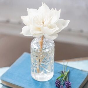 Camberwell Home Tobacco Vanilla Home Diffuser Set-Pink Flower Diffuser